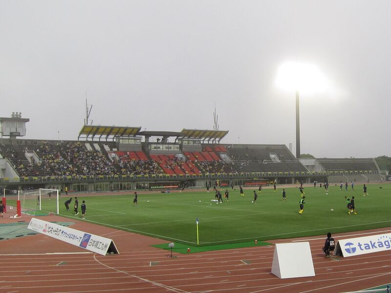 ملف:Honjo Stadium 20110508.JPG