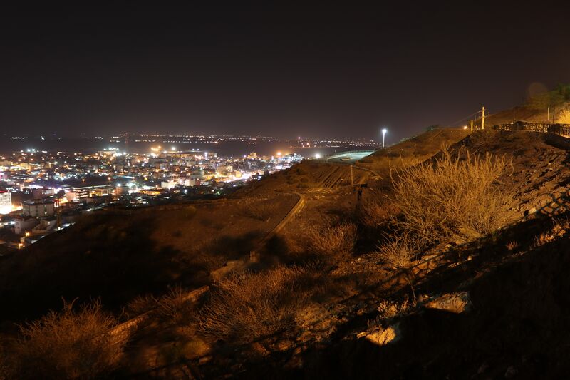 ملف:Minab by night.jpg