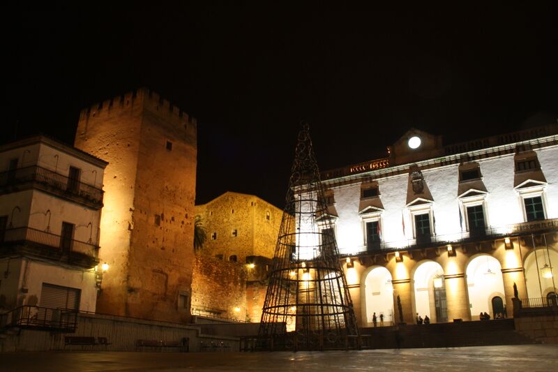 ملف:Cáceres (12040992256).jpg