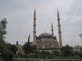 Edirne mosque outside.jpg