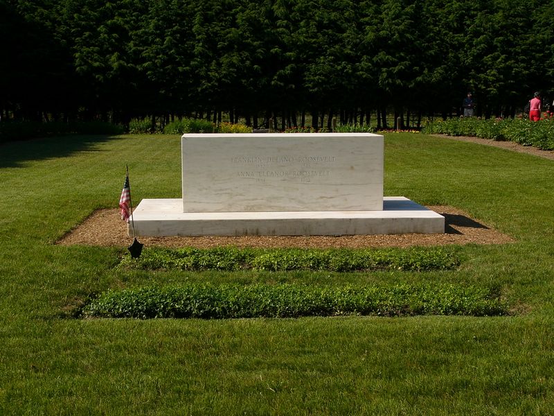 ملف:FDR Grave.JPG