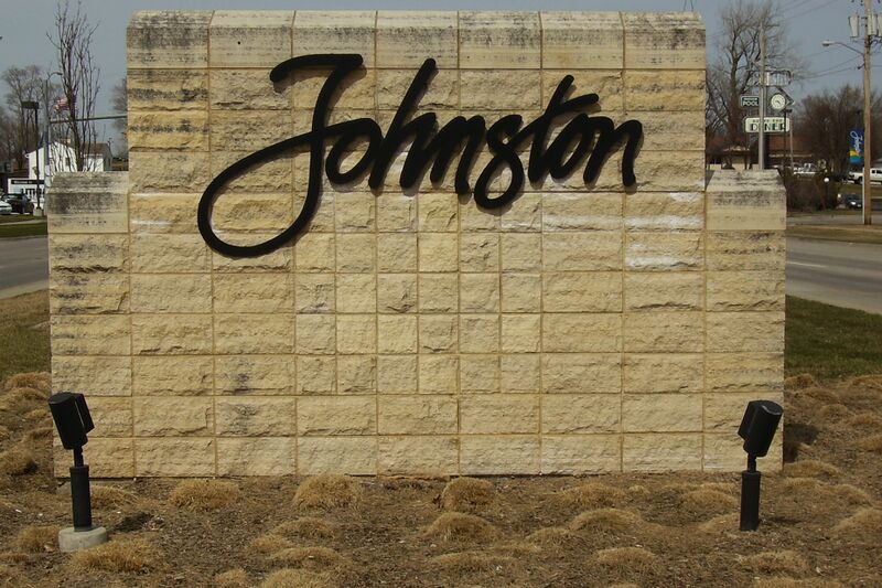 ملف:Johnston welcome sign.jpg