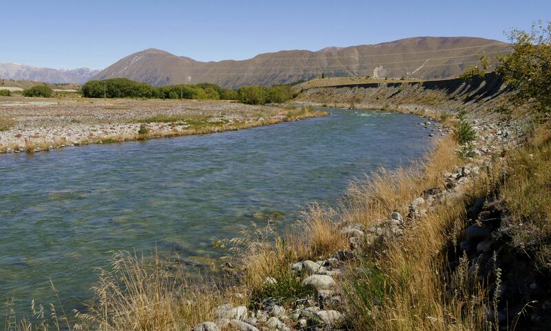 ملف:Ohau River.jpg