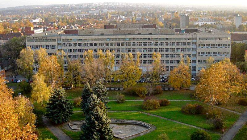 ملف:Universität Pecs.jpg