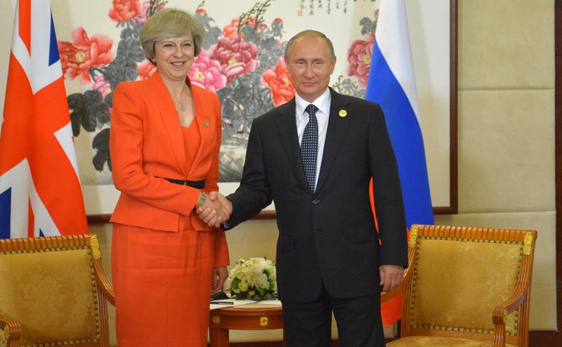ملف:Vladimir Putin and Theresa May (2016-09-04) 02.jpg