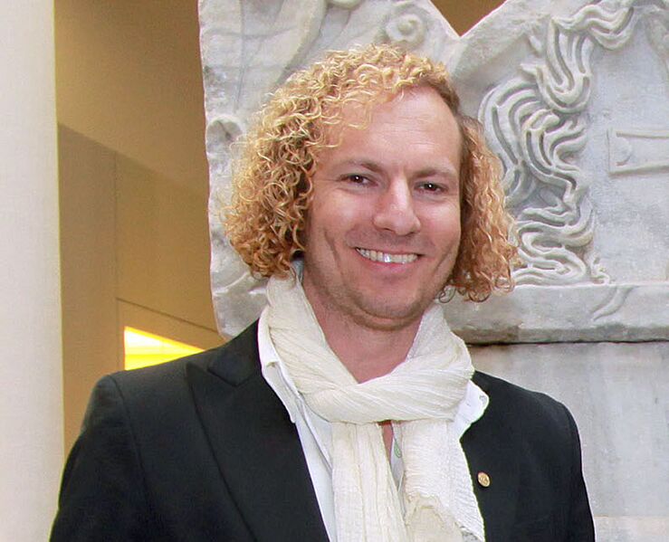 ملف:Alexander Schubert 2.jpg