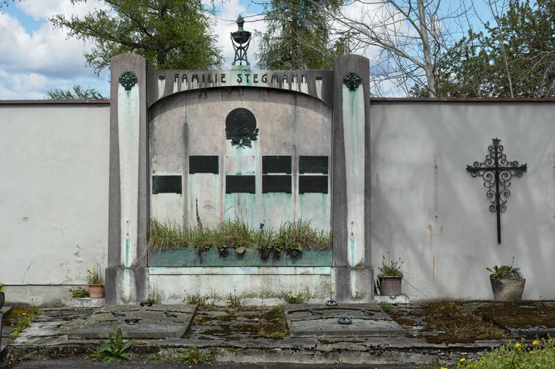 ملف:Hrobka Familie Stegmann.jpg
