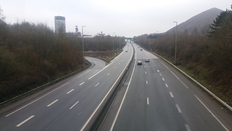 ملف:Loos-en-Gohelle - A21.jpg