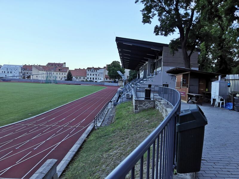 ملف:Znojmo, městský stadion (3).jpg
