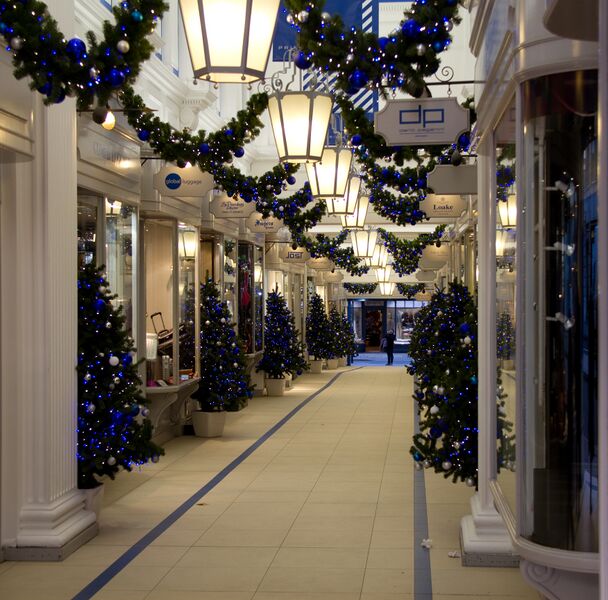 ملف:Princes Arcade (6481350367).jpg