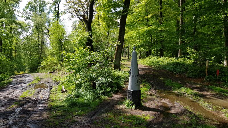 ملف:Vaalserberg-Grenspaal 2 (BE-NL) (4).jpg