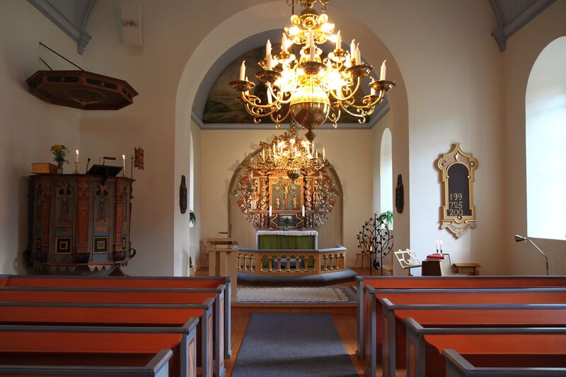 ملف:Asklanda kyrka interiör 2.JPG