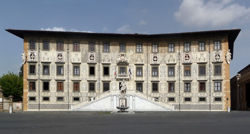 ملف:Palazzo Carovana Pisa.jpg