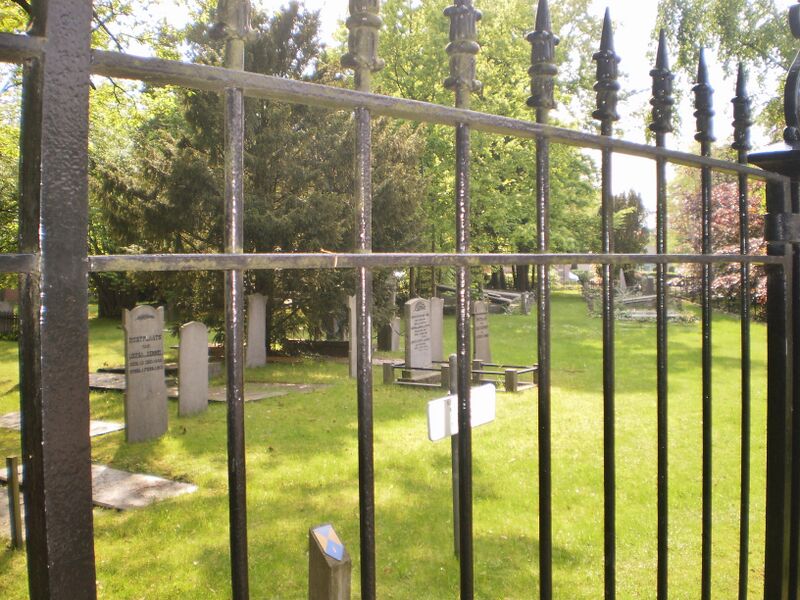 ملف:Baarn Oude begraafplaats.JPG