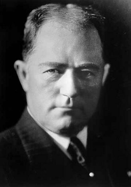 ملف:Henry Davison.jpg