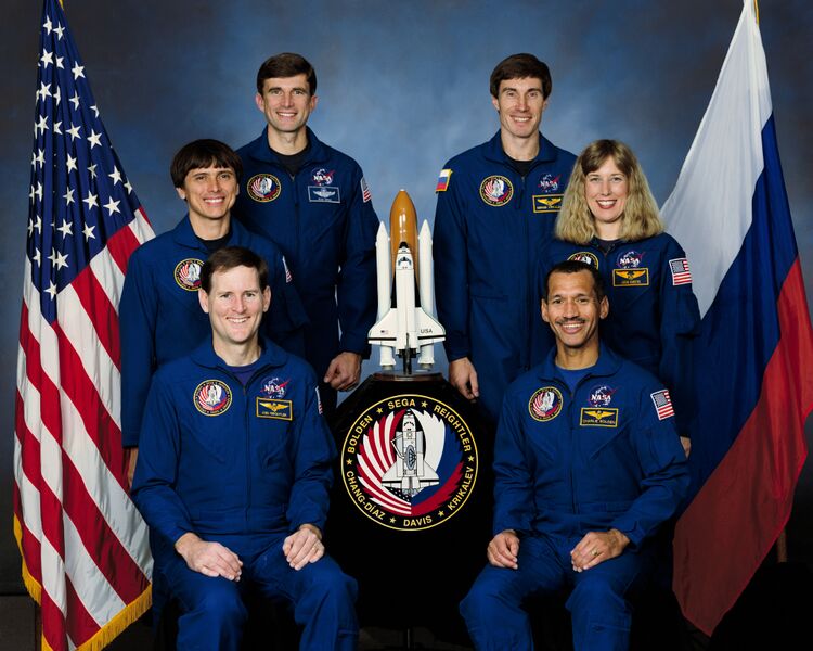 ملف:Sts-60 crew.jpg