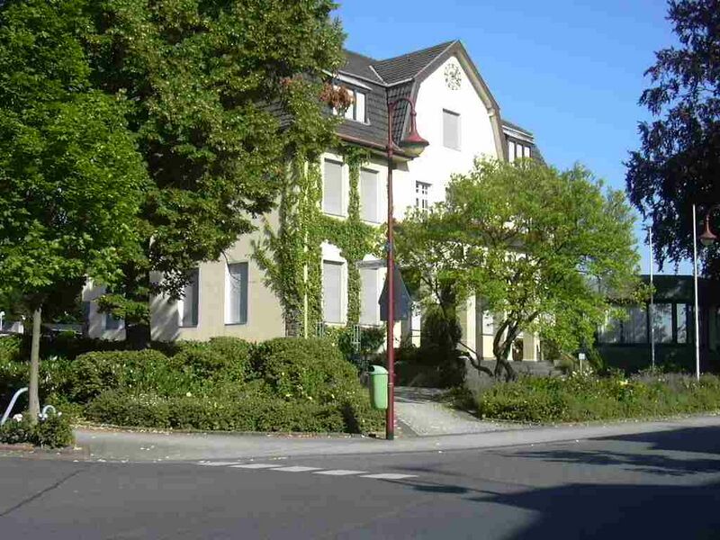 ملف:Merzenich Rathaus.JPG