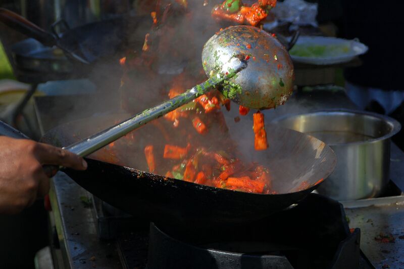 ملف:Wok Cooking.jpg