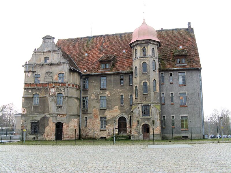 ملف:Buetzow Schloss 2009-03-04 015.jpg