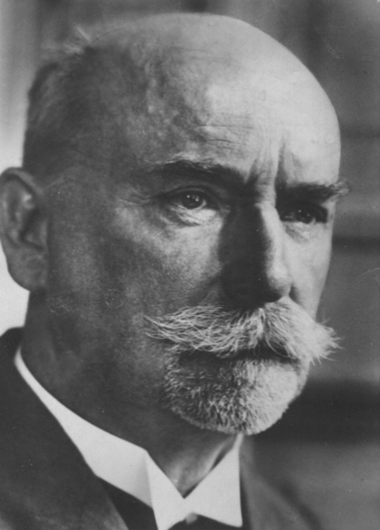 ملف:Fick Rudolf ca 1925.png