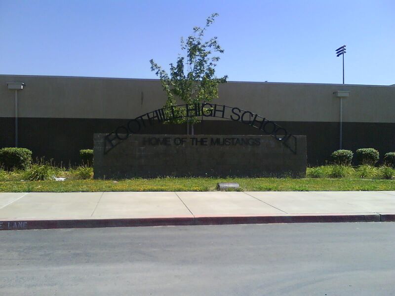 ملف:Foothill HS Sacramento.JPG