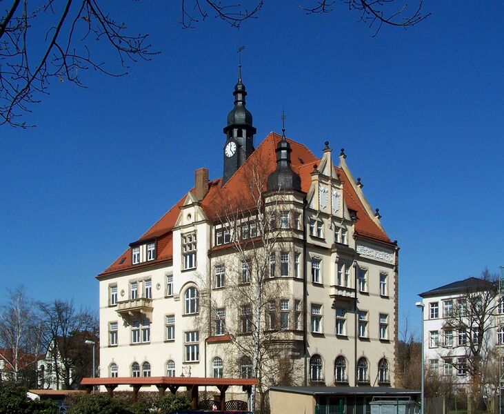 ملف:Radebeul Rathaus 2.jpg