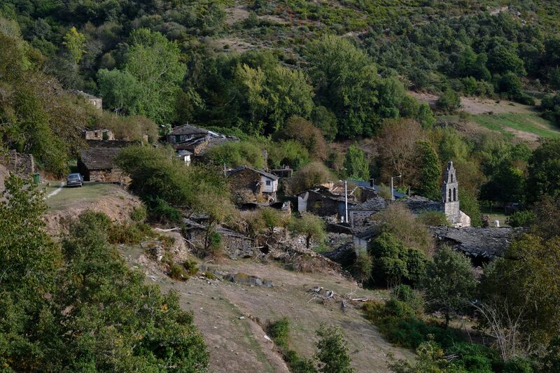 ملف:Santoalla do Monte.jpg