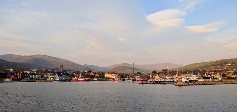 ملف:Dingle-Skyline-2012.JPG