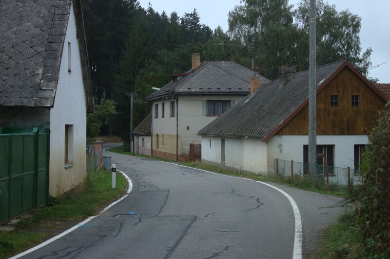 ملف:Kopaniny, náves.jpg