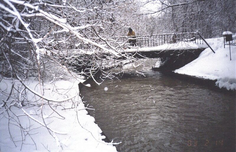 ملف:Krasnenkaya river.jpg