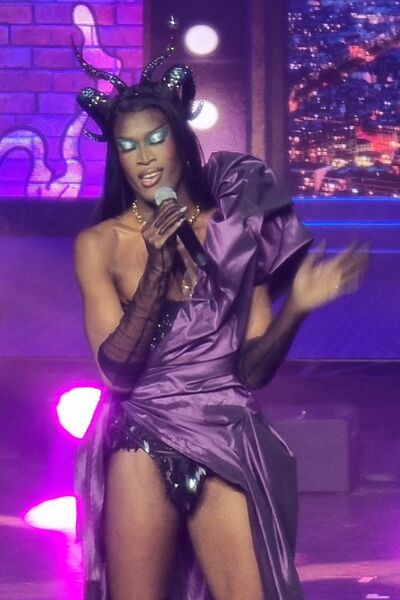 ملف:Mami Watta 2 (cropped).jpg