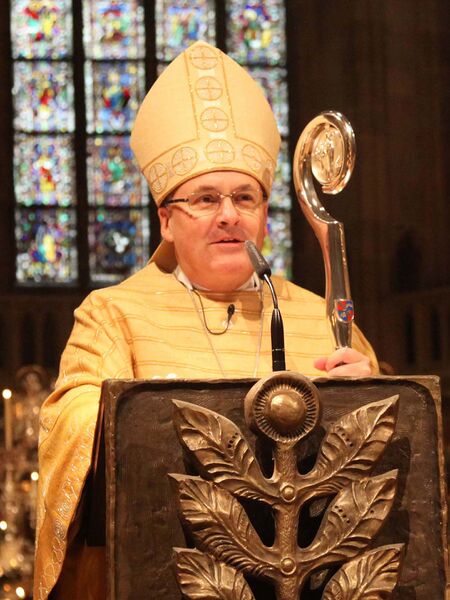 ملف:Voderholzer Bischof Regensburg wiki.jpg