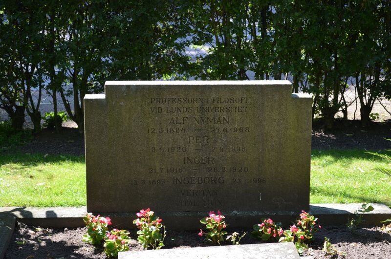 ملف:Alf Nyman grav.JPG