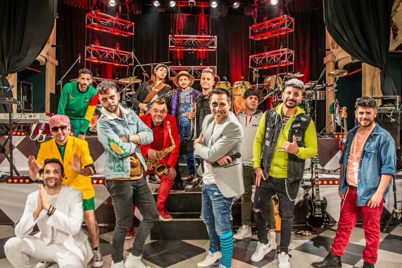 ملف:Los Caligaris Banda.jpg