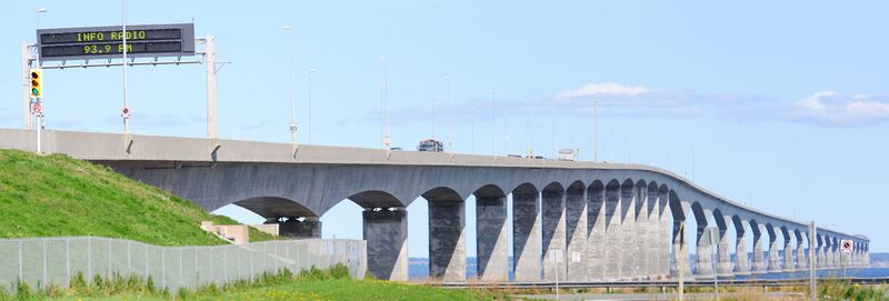 ملف:NB - Confederation Bridge1.jpg