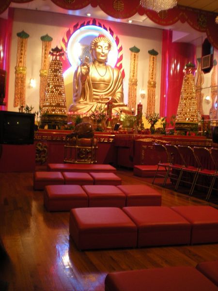 ملف:Buddhist Temple, Chinatown.jpg