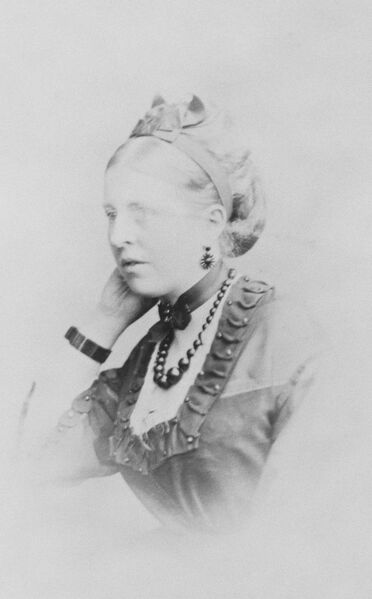 ملف:Countess Gleichen.jpg