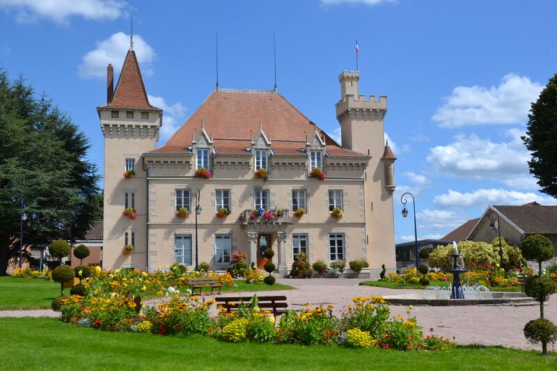 ملف:Mairie de Feytiat.jpg