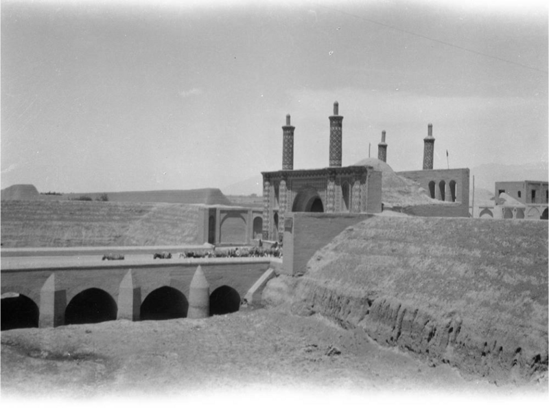 ملف:Shah Abdol-Azim Gate.png