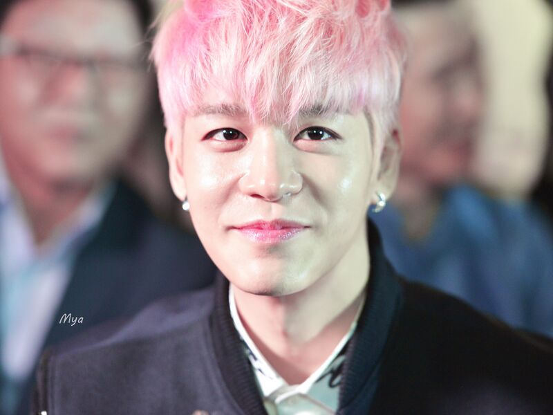 ملف:161020fashionweek ksh.jpg