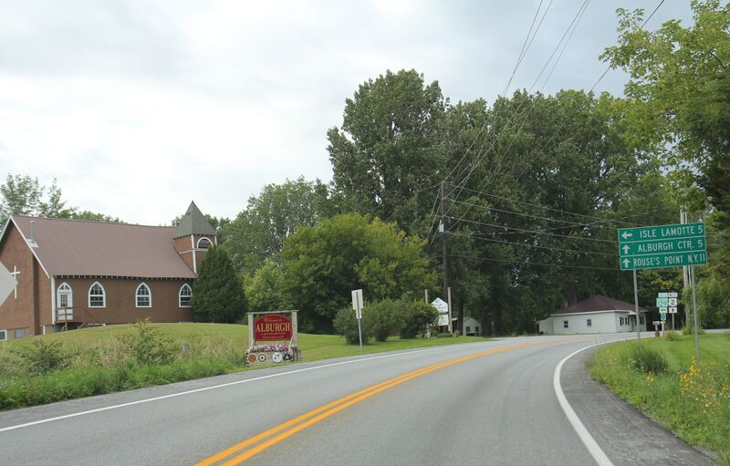 ملف:Alburgh VT Sign US2.jpg