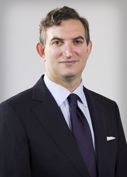 ملف:Adrian Dearnell cropped.jpg