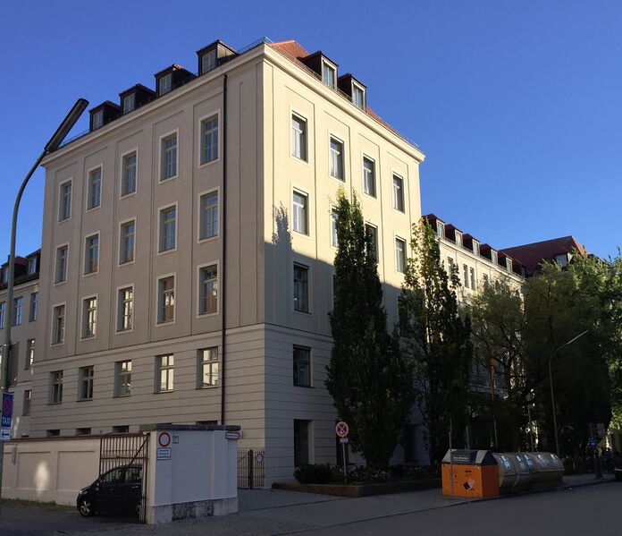 ملف:Alexandrastr4 München.jpg