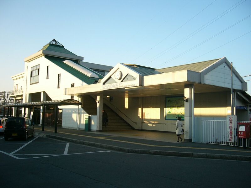 ملف:Musashi-ranzan sta west.jpg