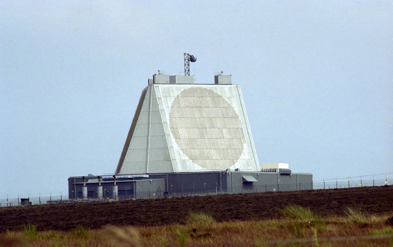 ملف:Radar RAF Fylingdales.jpg