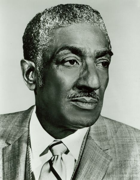 ملف:Ralph Metcalfe.jpg