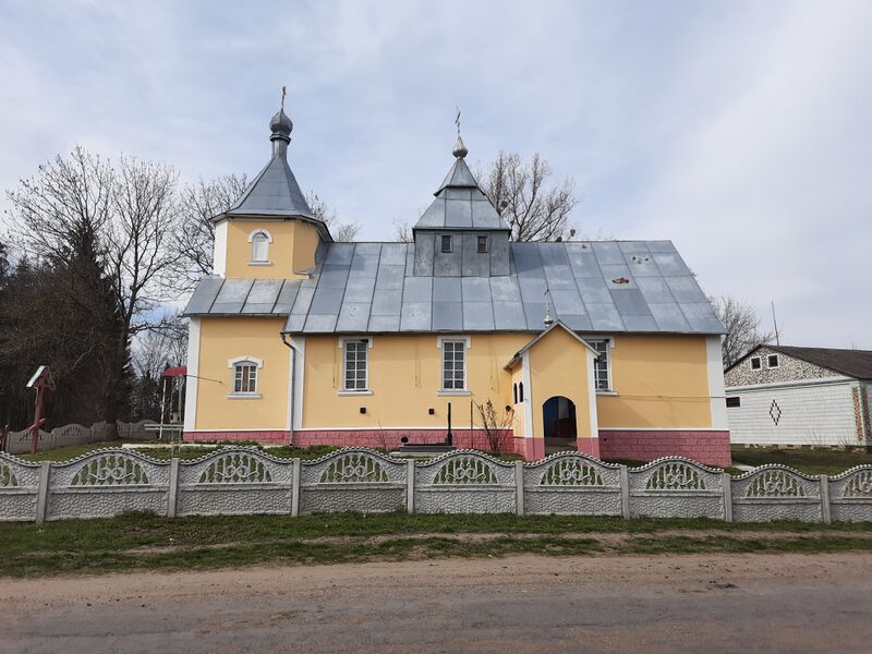 ملف:Сільська церква Бурківці.jpg