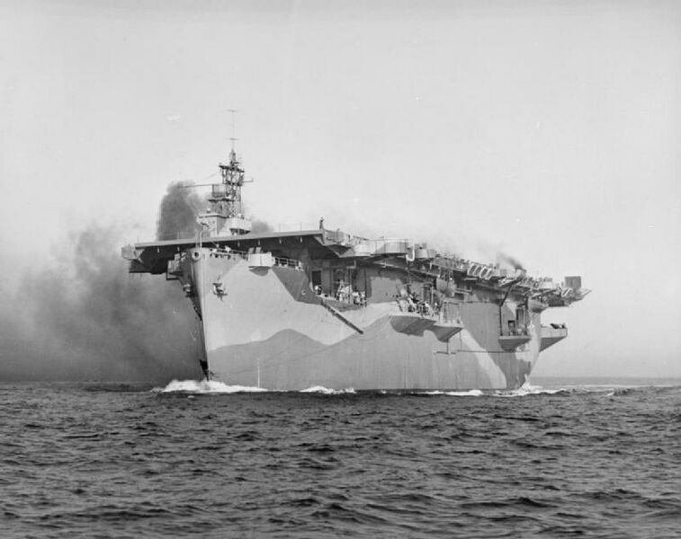 ملف:HMS Battler FL1588.jpg