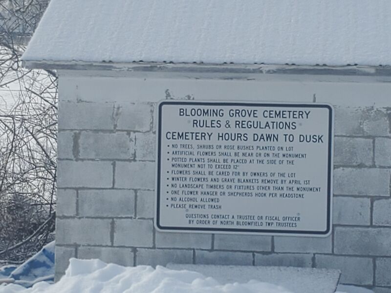 ملف:Blooming Grove Cemetery 2.jpg