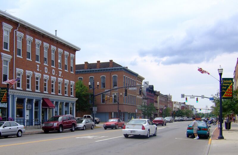 ملف:Main Street Circleville.JPG